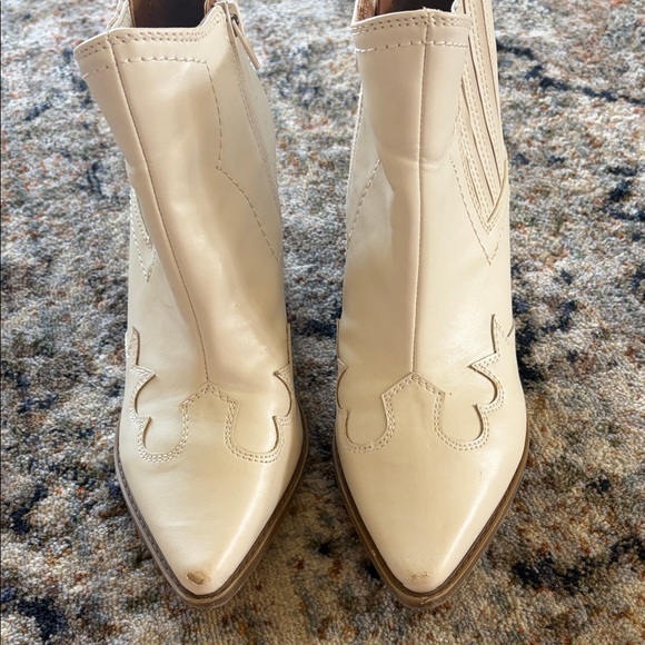 Indigo Rd. Cream Western Ankle Boots – Size 7 - Picture 7 of 7